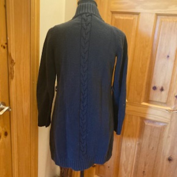 Black Dalia Cable Knit Button Up Sweater - Picture 3 of 8